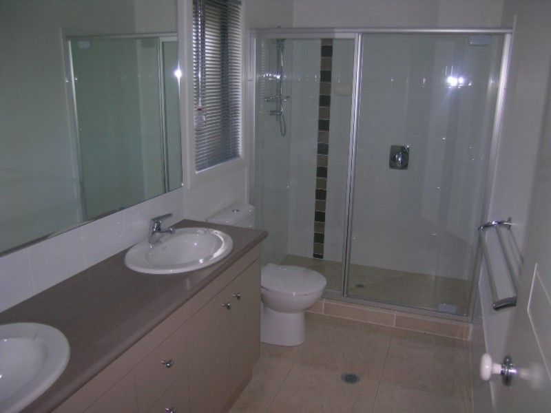 28 Aquila street, Redland Bay QLD 4165