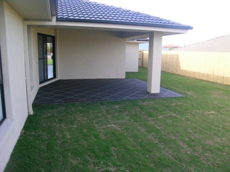 28 Aquila street, Redland Bay QLD 4165