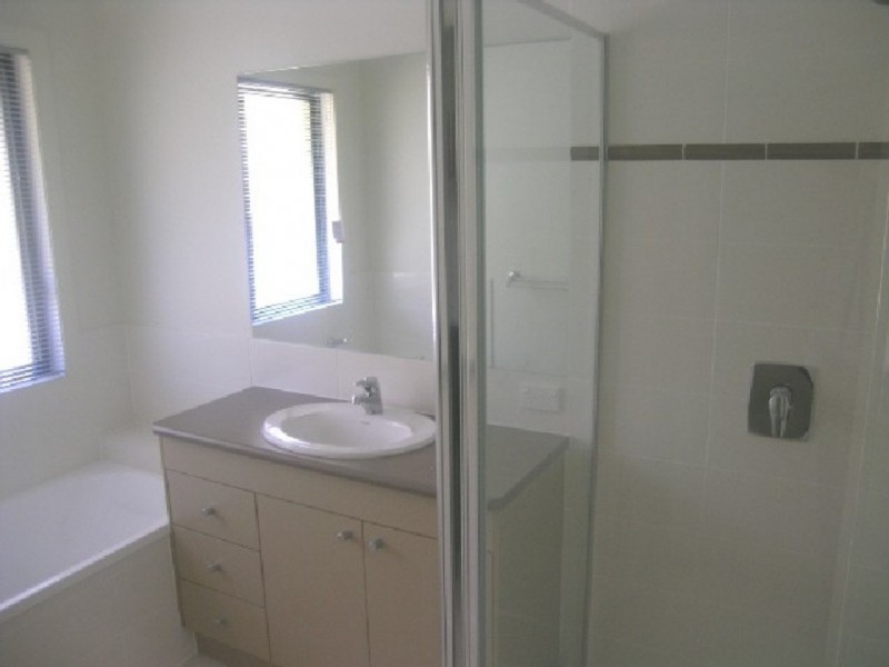 6 Shearwater Street, Cleveland QLD 4163