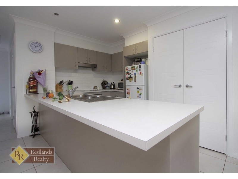 1/2 Jabiru Place, Cleveland QLD 4163