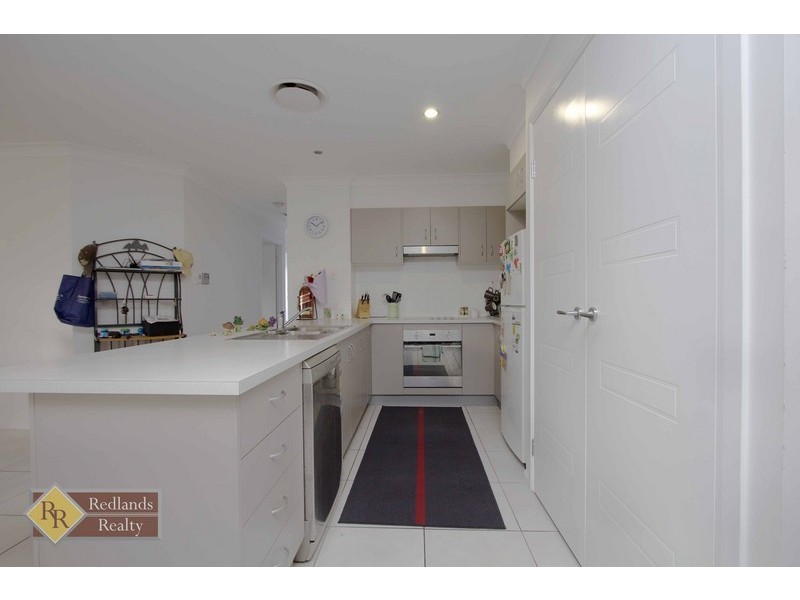 1/2 Jabiru Place, Cleveland QLD 4163