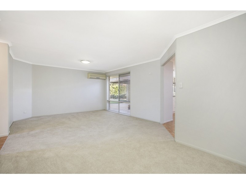 16 Jacaranda Place, Ormiston QLD 4160