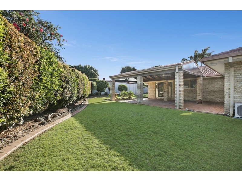 16 Jacaranda Place, Ormiston QLD 4160