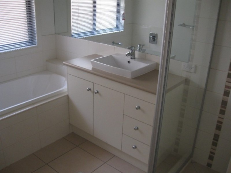 5 Shearwater Street, Cleveland QLD 4163