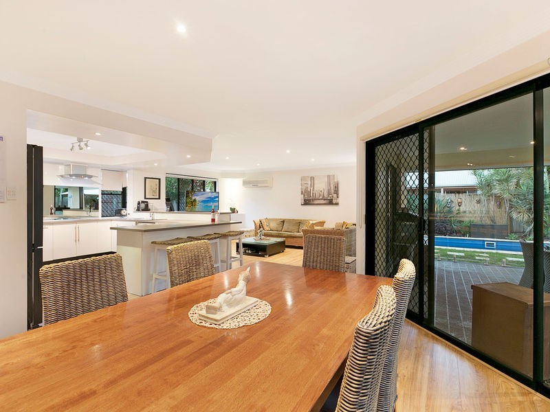 4 Marcel Place, Wellington Point QLD 4160