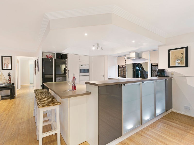 4 Marcel Place, Wellington Point QLD 4160