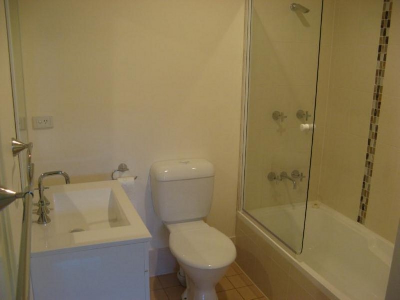 1/106 Main Road, Wellington Point QLD 4160