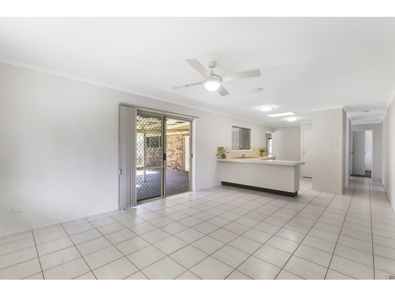 6 Riverton Drive, Wellington Point QLD 4160