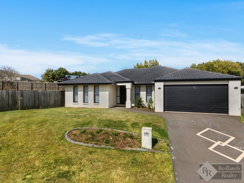 3 Stella Court, Redland Bay QLD 4165