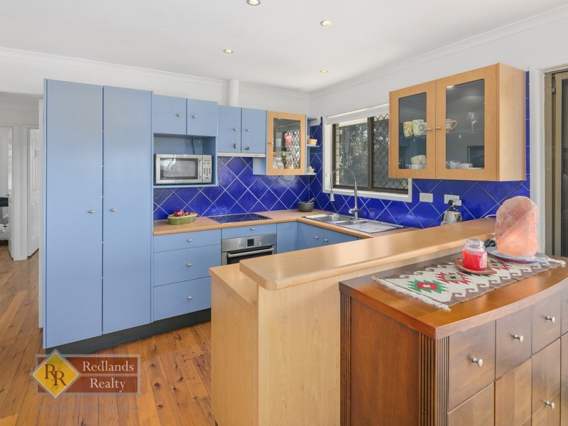 698 Old Cleveland Road East, Wellington Point QLD 4160