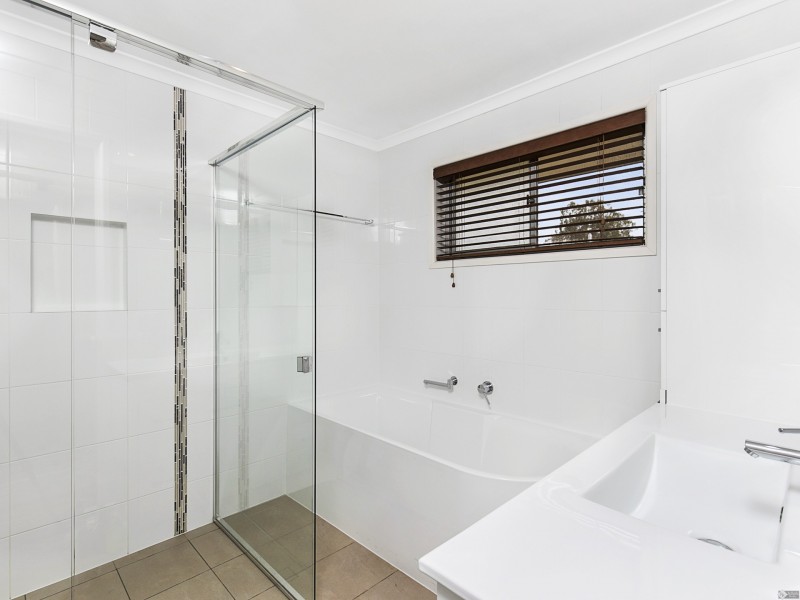 8 Marlin Street, Thorneside QLD 4158