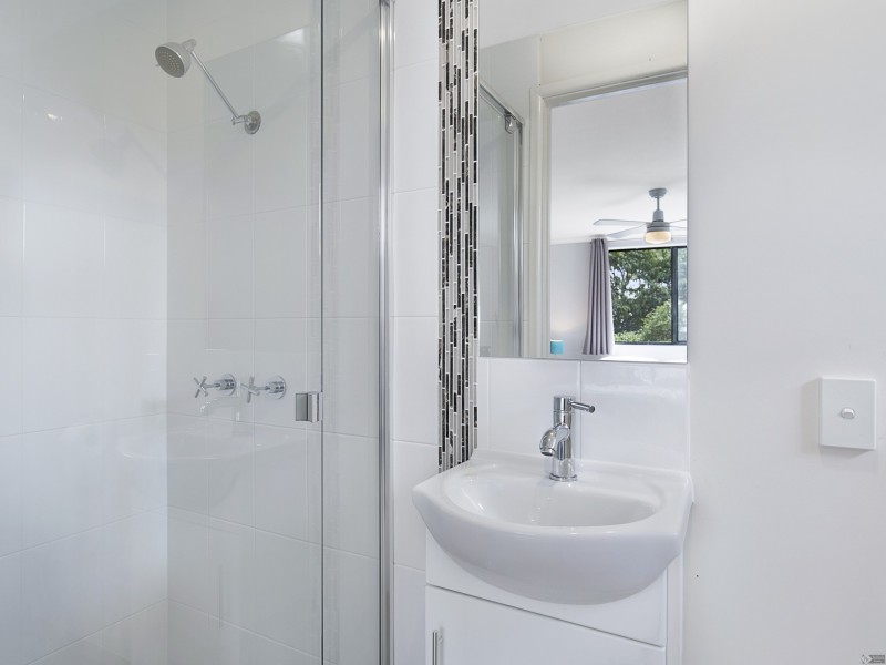 8 Marlin Street, Thorneside QLD 4158