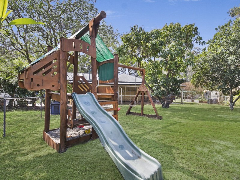 8 Marlin Street, Thorneside QLD 4158