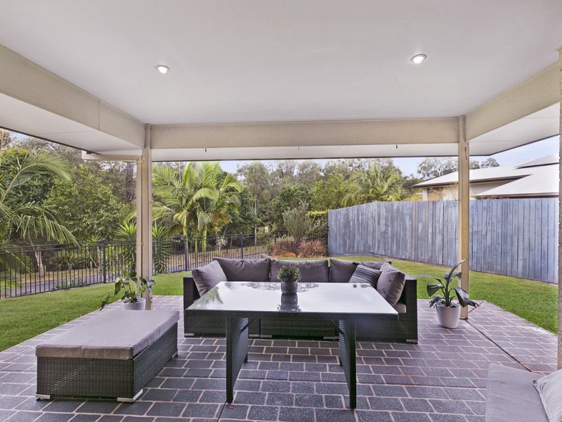5 Parklink Drive, Redland Bay QLD 4165