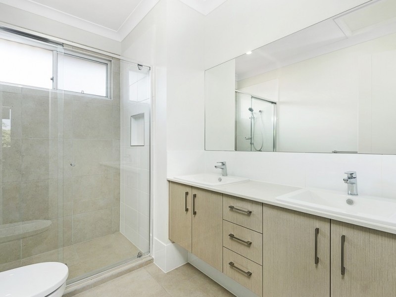 22 Duke Street, Wellington Point QLD 4160