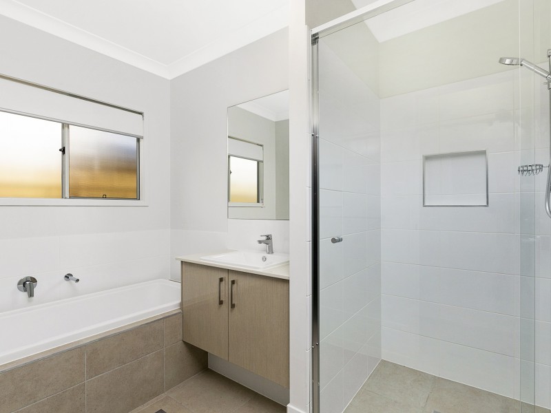 22 Duke Street, Wellington Point QLD 4160