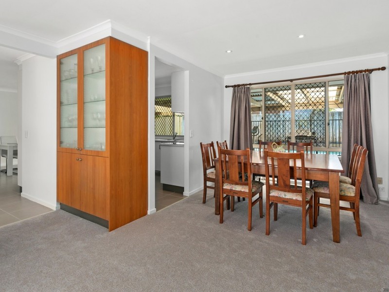 6 Bethnal Court, Wellington Point QLD 4160