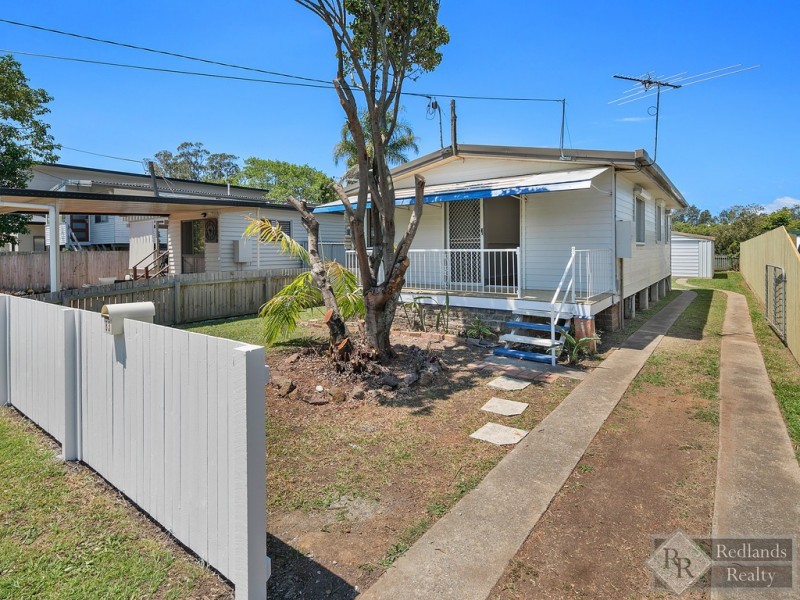83 Thomas Street, Birkdale QLD 4159