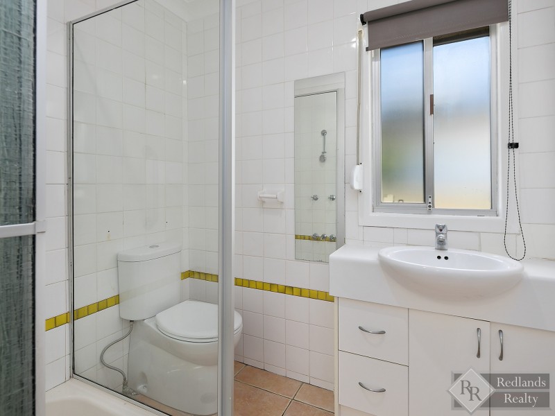 83 Thomas Street, Birkdale QLD 4159