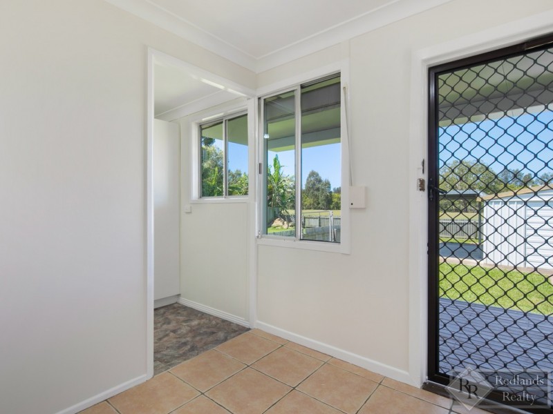83 Thomas Street, Birkdale QLD 4159
