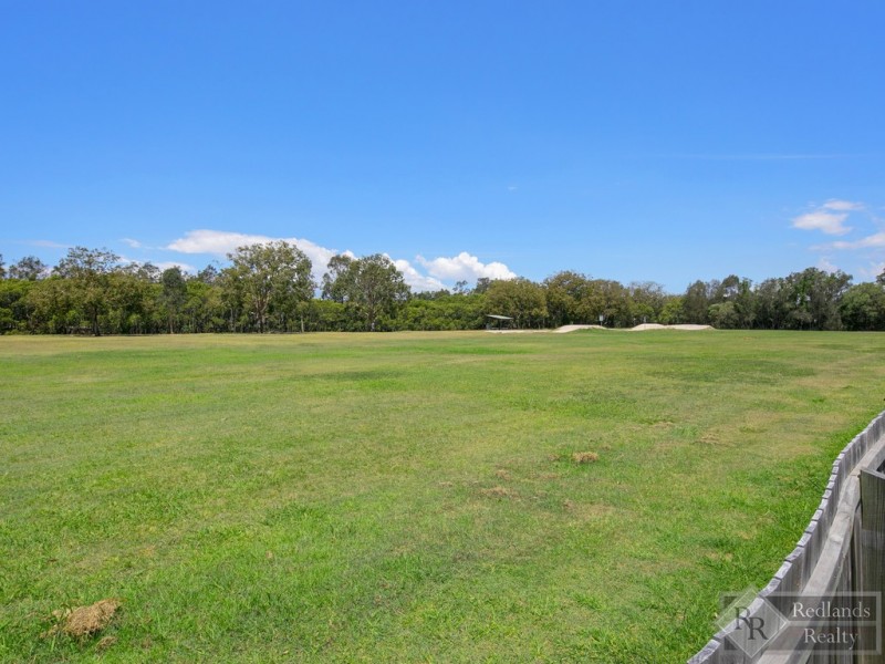 83 Thomas Street, Birkdale QLD 4159