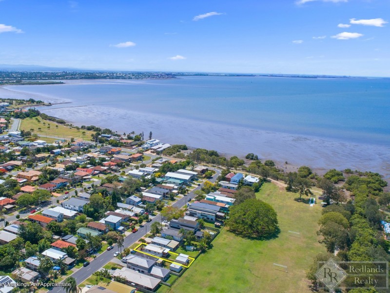 83 Thomas Street, Birkdale QLD 4159