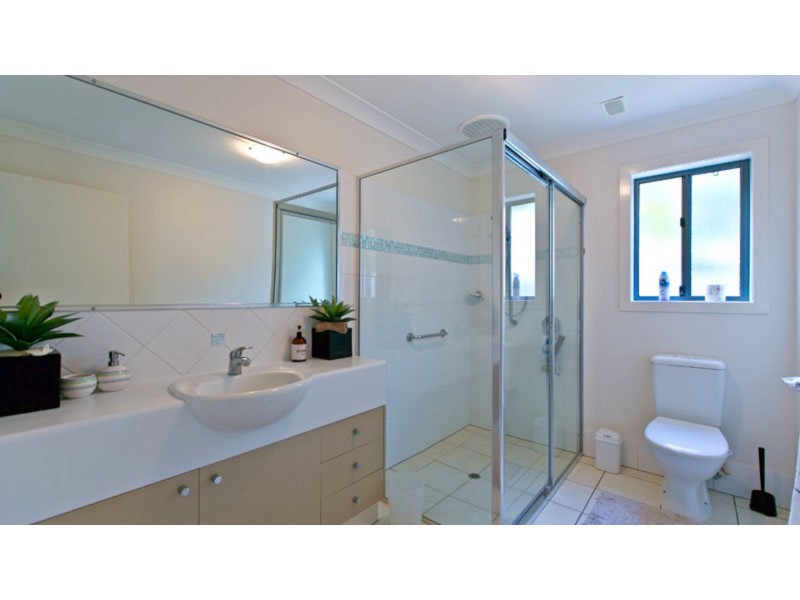 28 Helena Street, Wellington Point QLD 4160