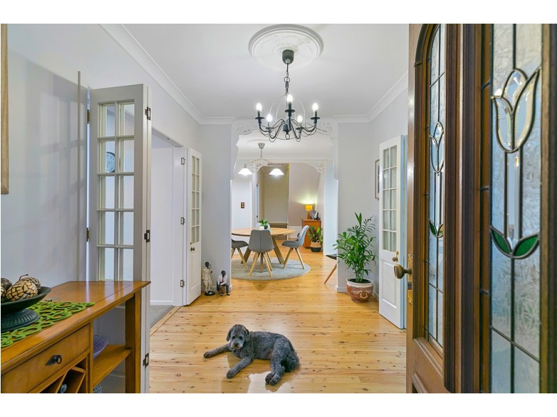 119 Passage Street, Cleveland QLD 4163