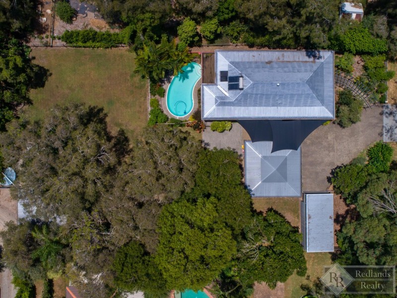 42 Valley Road, Wellington Point QLD 4160