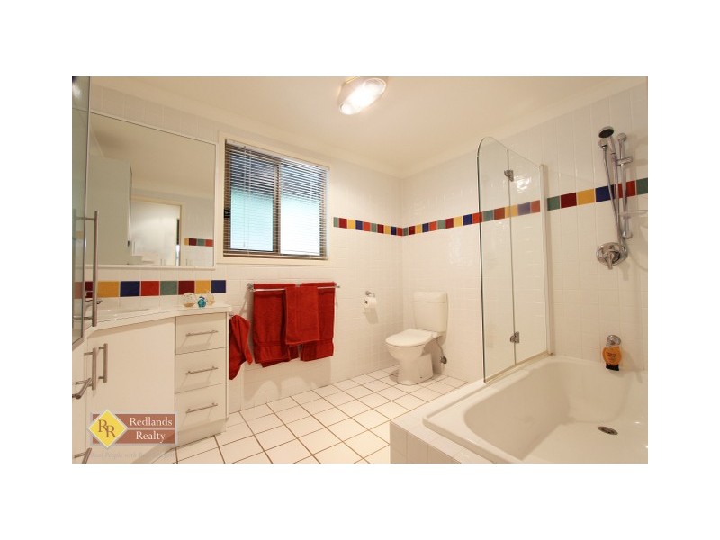 42 Valley Road, Wellington Point QLD 4160