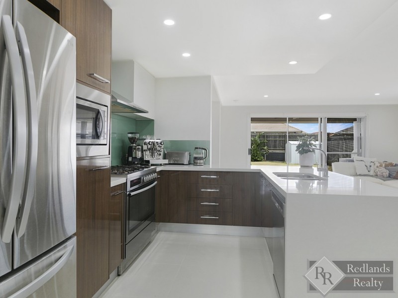 26 Vedson Street, Birkdale QLD 4159