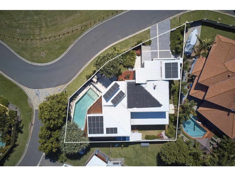 12 Talburpin Esplanade, Redland Bay QLD 4165