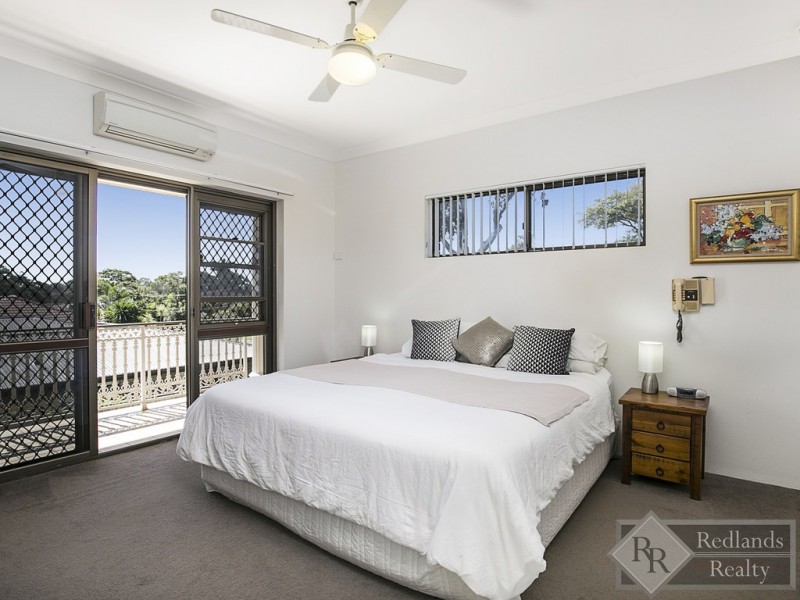 12 Paul Street, Birkdale QLD 4159