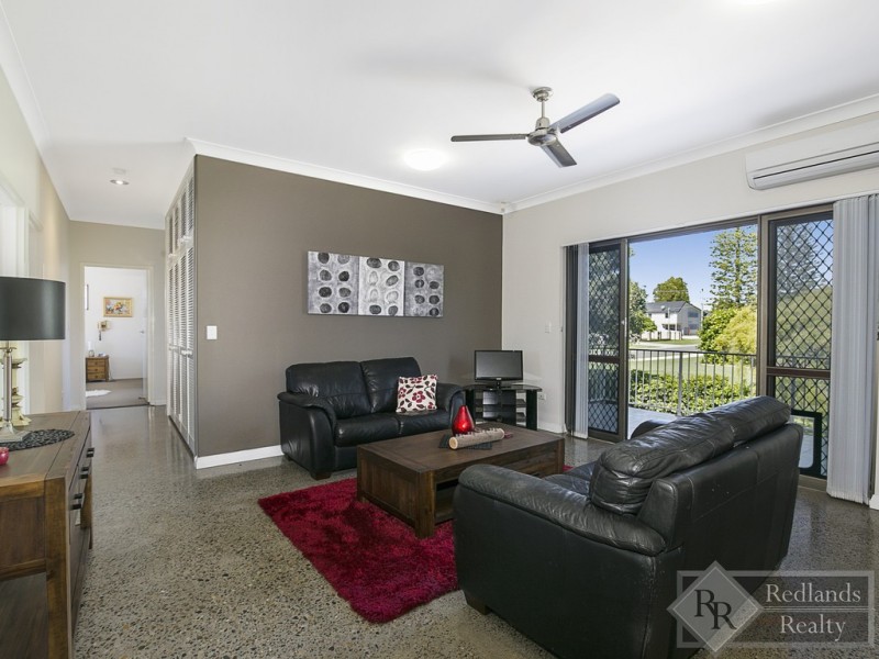 12 Paul Street, Birkdale QLD 4159