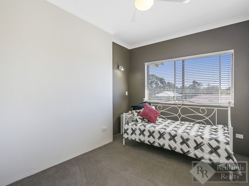 12 Paul Street, Birkdale QLD 4159