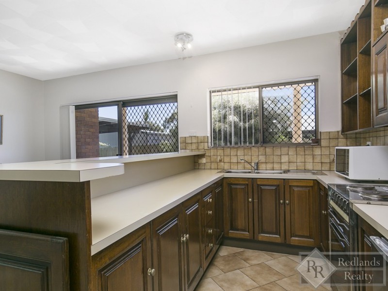 12 Paul Street, Birkdale QLD 4159