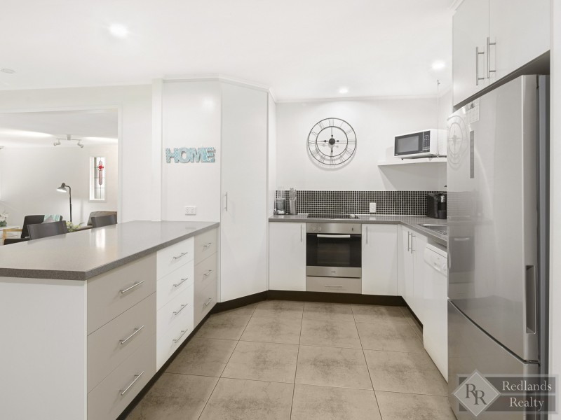 3 Holloway Street, Birkdale QLD 4159