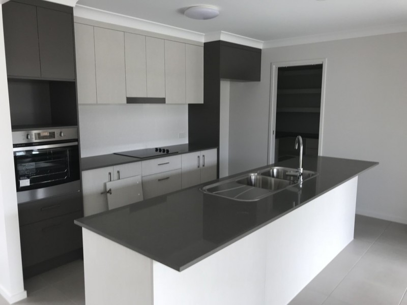 14 A Kubler Crescent, Redland Bay QLD 4165