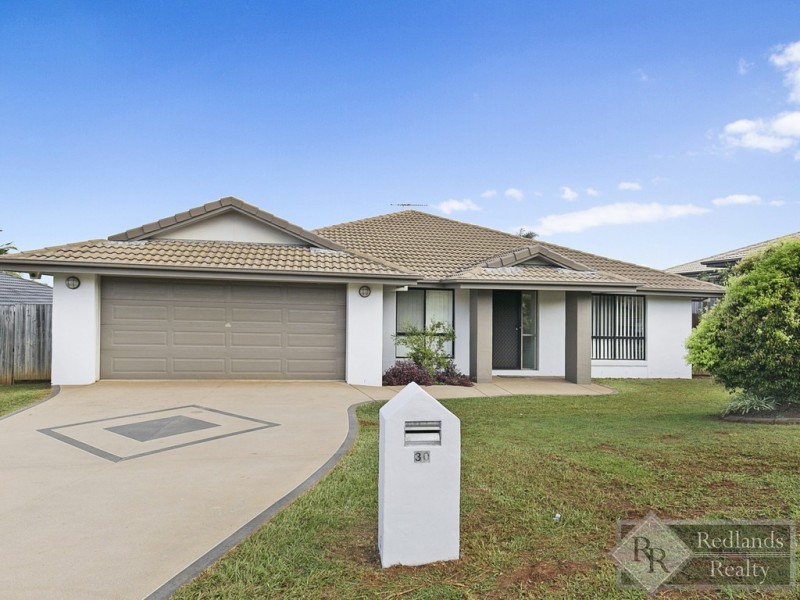 30 Aquila Street, Redland Bay QLD 4165