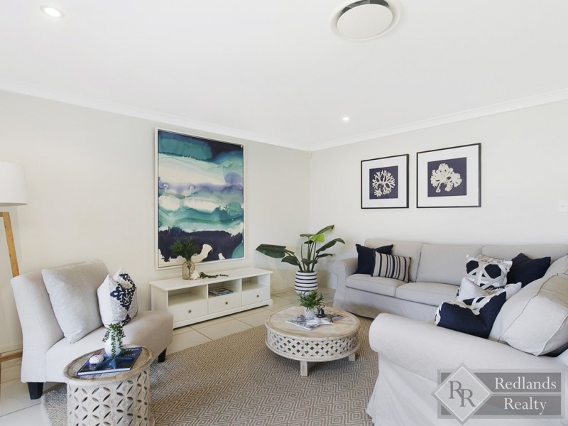 30 Aquila Street, Redland Bay QLD 4165