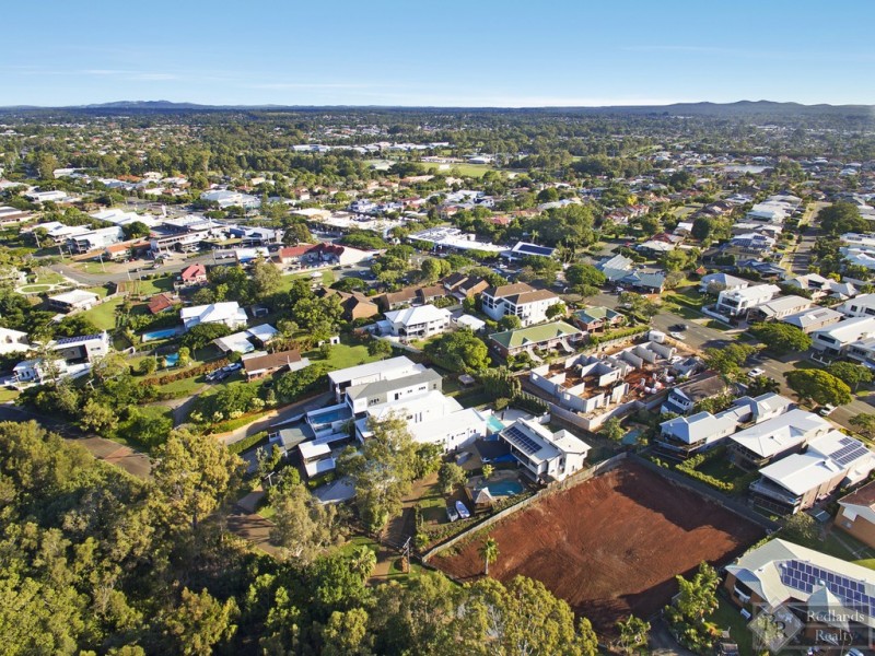 18 O’Connell Parade, Wellington Point QLD 4160