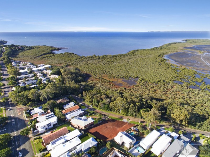 18 O’Connell Parade, Wellington Point QLD 4160