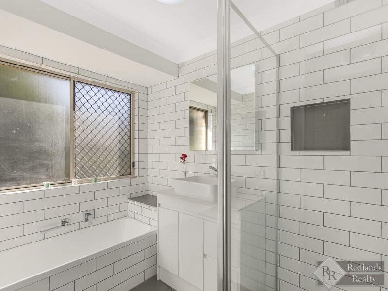 8 Allerton Place, Birkdale QLD 4159