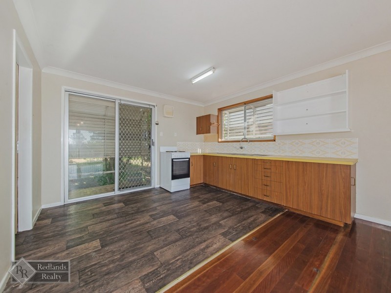 42 Bates Drive, Birkdale QLD 4159