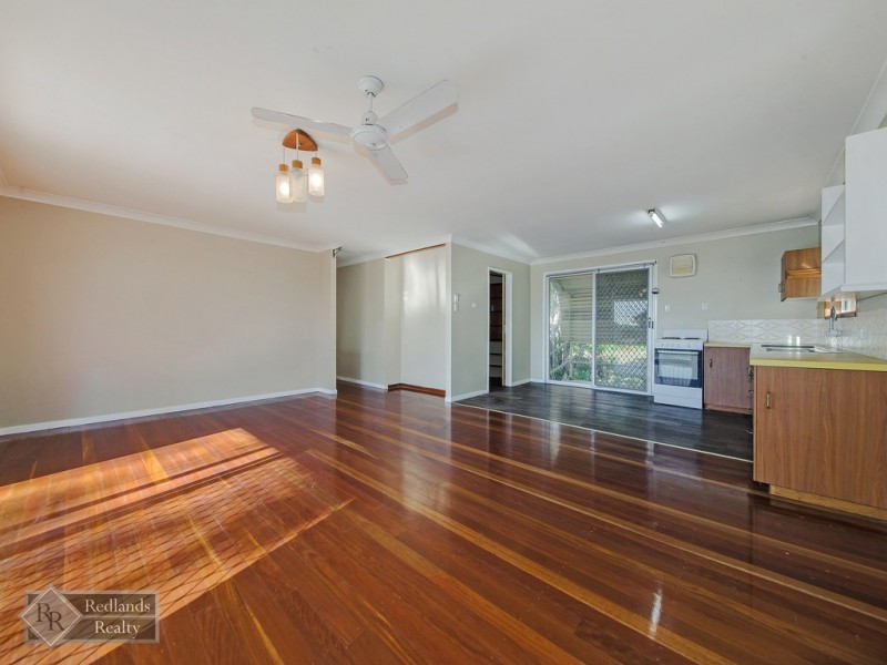 42 Bates Drive, Birkdale QLD 4159