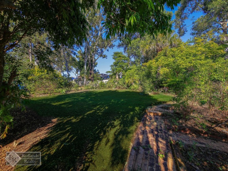 42 Bates Drive, Birkdale QLD 4159