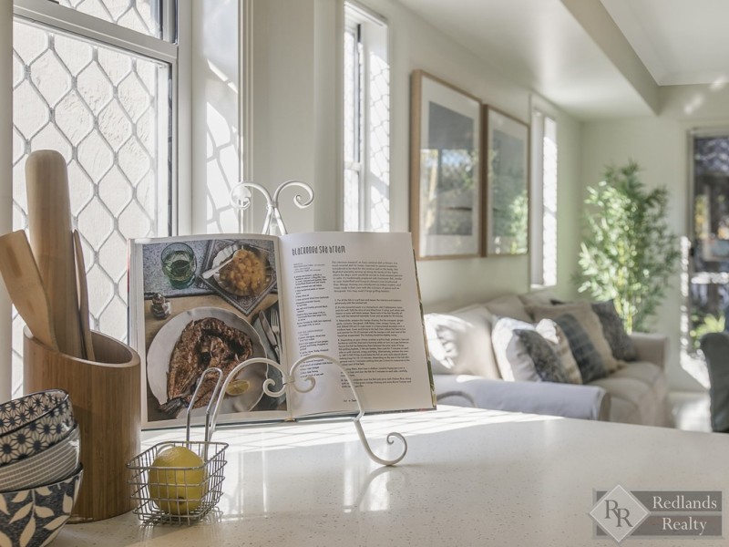 11 Hillcrest Street, Wellington Point QLD 4160