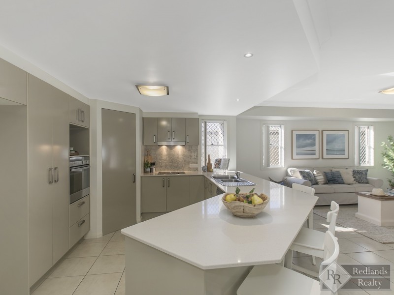 11 Hillcrest Street, Wellington Point QLD 4160