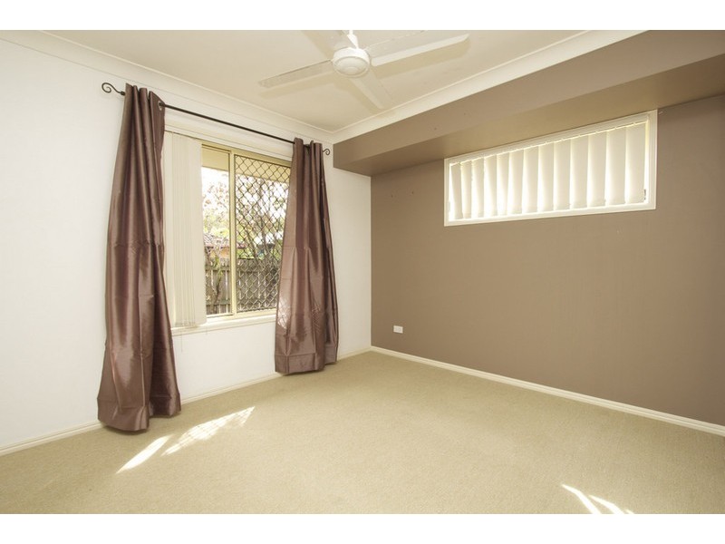 18 Hilliards Park Drive, Wellington Point QLD 4160