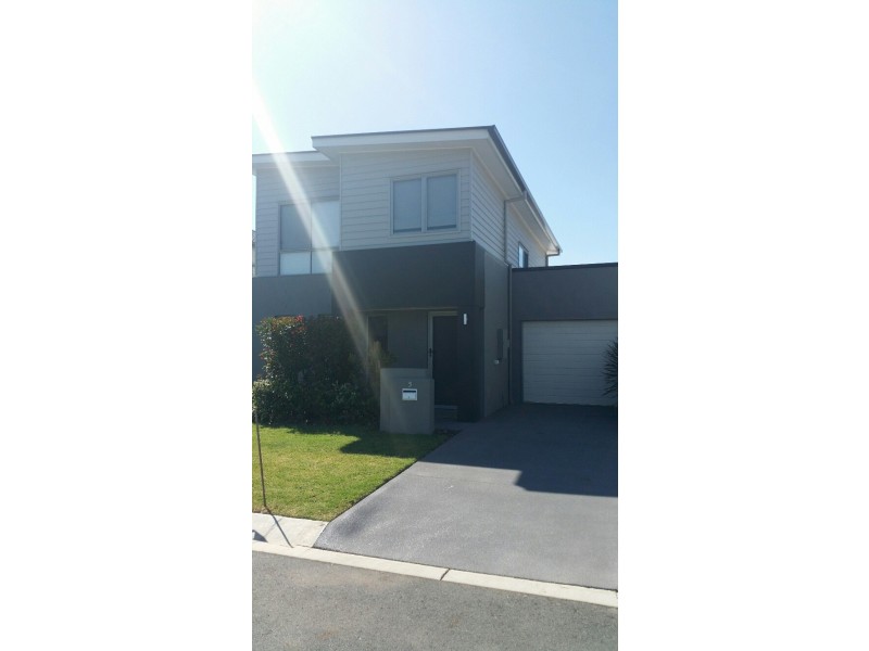 5 Newport Place, Thornlands QLD 4164